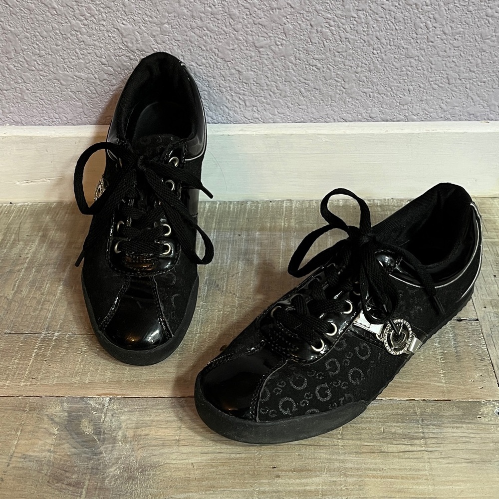 SUPER GUESS Classic Black Print Lace Sneakers- Rhinestone Logo Sz 6.5